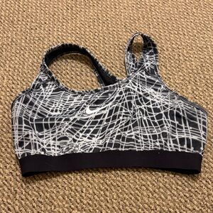 Nike Women's Black and White Patterned Sports Bra
